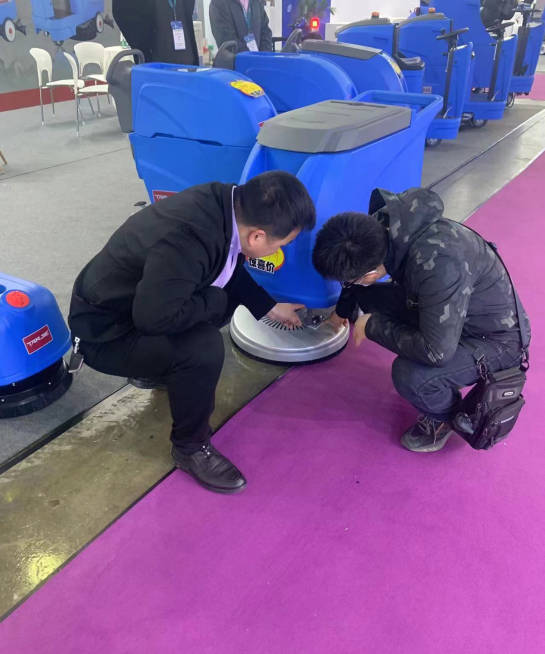 阿勒泰小型电动洗地机是否适合用于环卫保洁